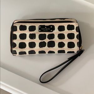 Kate Spade Anita Groove Street Wristlet Wallet